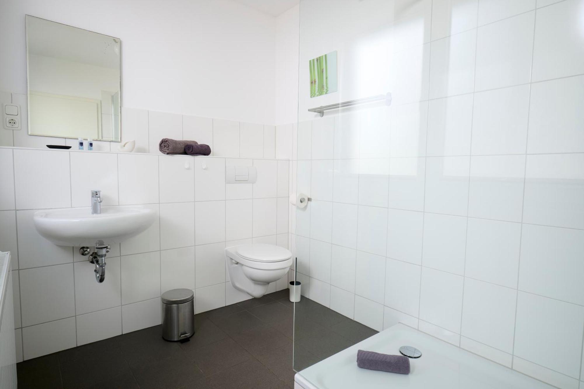 Shipyard Guesthouse Gaestehaus Fuer Geschaeftsreisende Und Monteure An Der Elsflether Werft Und Trainingcenter Heinemann Solutions Gmbh Buitenkant foto