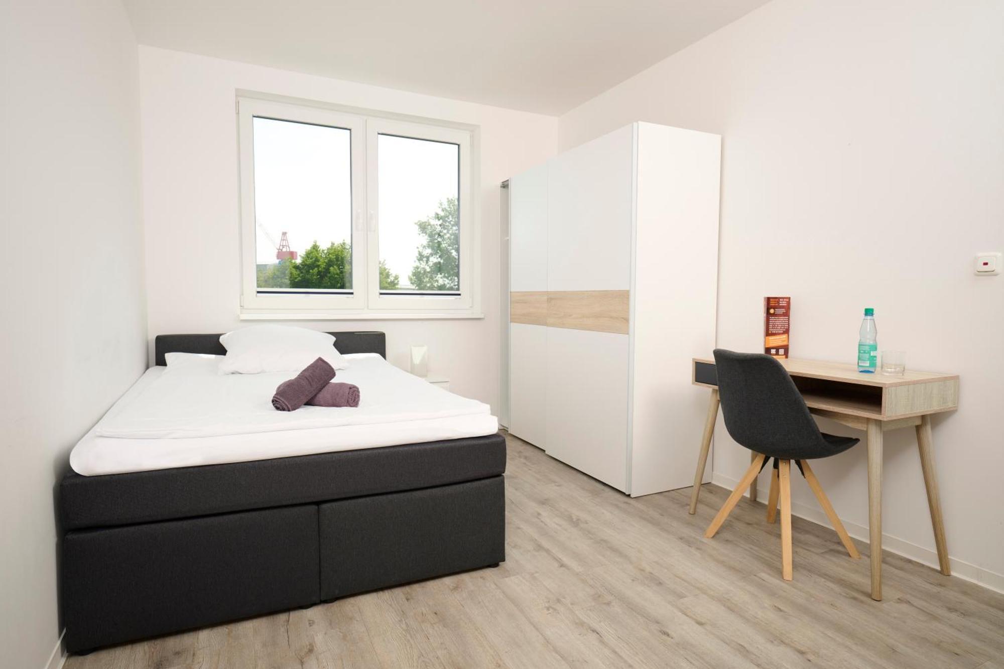 Shipyard Guesthouse Gaestehaus Fuer Geschaeftsreisende Und Monteure An Der Elsflether Werft Und Trainingcenter Heinemann Solutions Gmbh Buitenkant foto